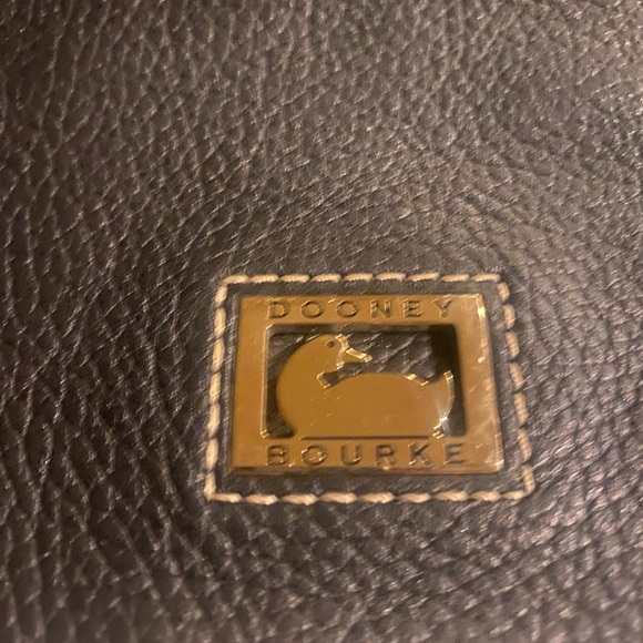 Dooney Bourke cross body - Picture 2 of 10
